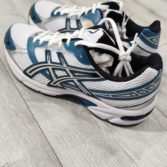 ASICS Gender Inclusive Gel-1130 Running Sneaker in White/Restful Teal. Mens 9.0 - Picture 4 of 12
